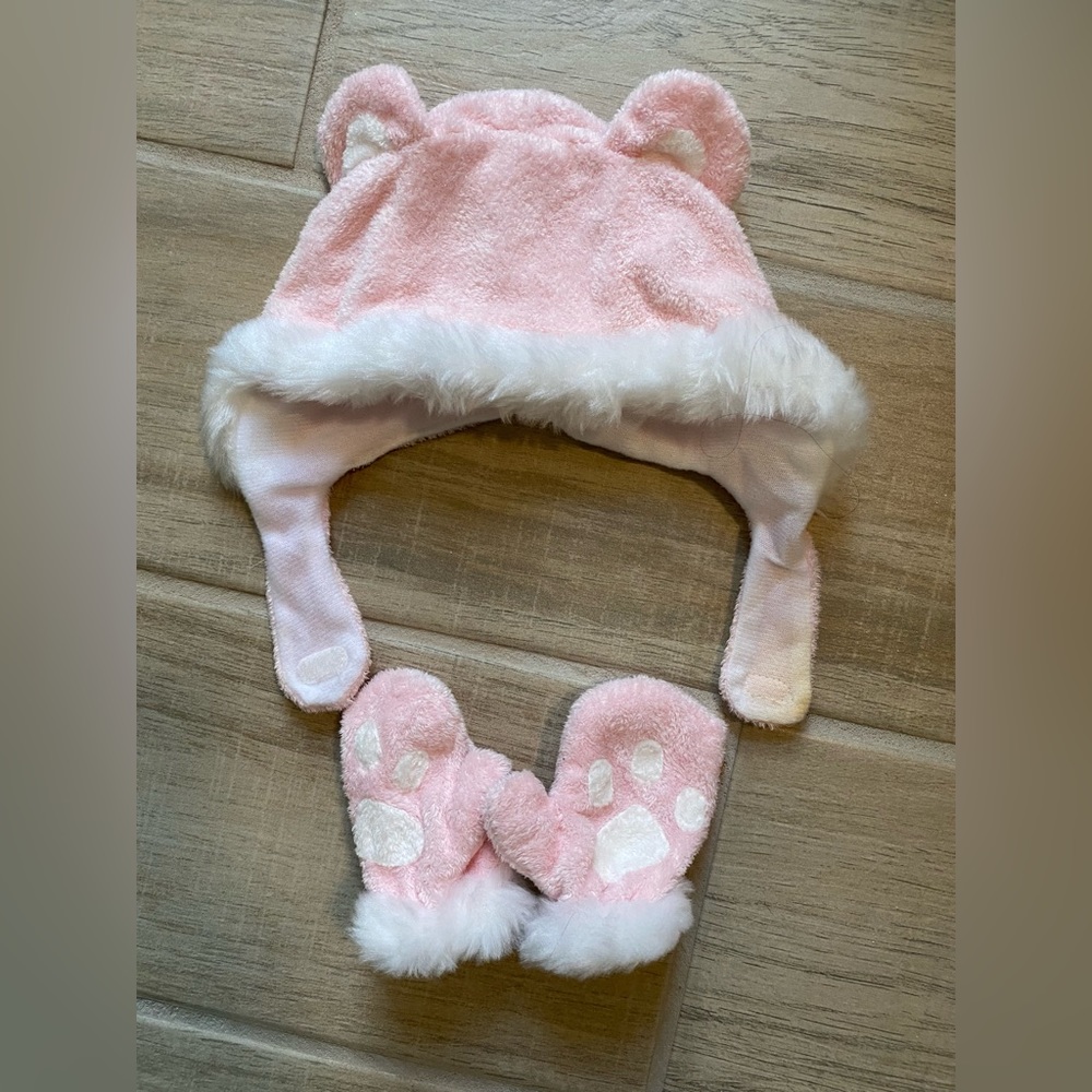 Bear hat and mitten set